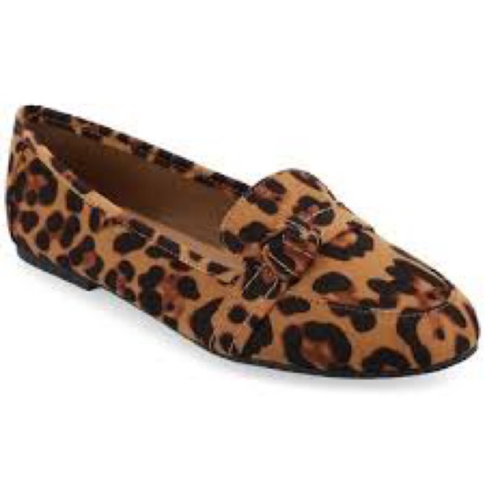 Women’s Journee Collection Marci Leopard Loafer Flats Size 10W!